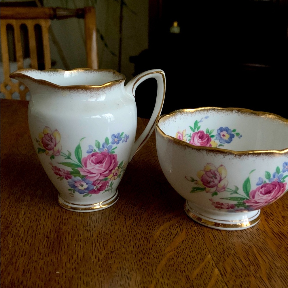 Rosina cream and sugar set